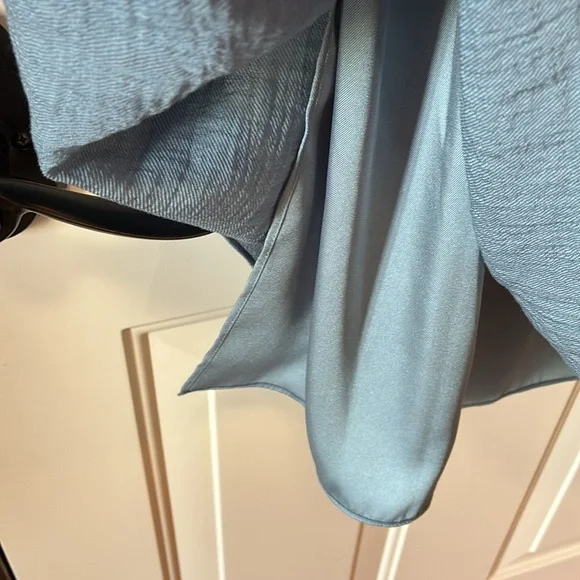 NWT Vince Medium Dusty Blue Gauze Tiered V-Neck Sleeveless Dress (ABBA) - Picture 7 of 16